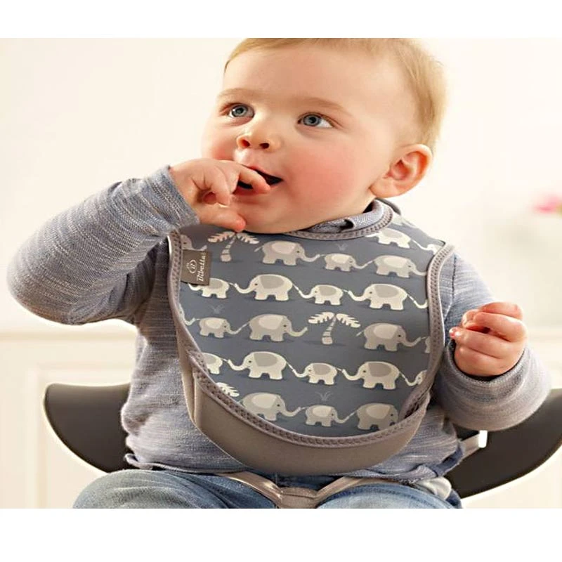 Grå hagesmæk med elefanter og opsamler – 2 stk. Grå Hagesmæk Med Elefanter Og Opsamler – 2 Stk. -Danish Care Supply 142857 hagesmaek graa 2