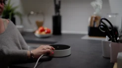 Easy-Up Fastholder – Genopladelig -Danish Care Supply Selv 08 1