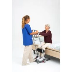 Molift Raiser Pro – Til Aktiv Forflytning -Danish Care Supply molift raiser pro carer user hospital 5859591 1